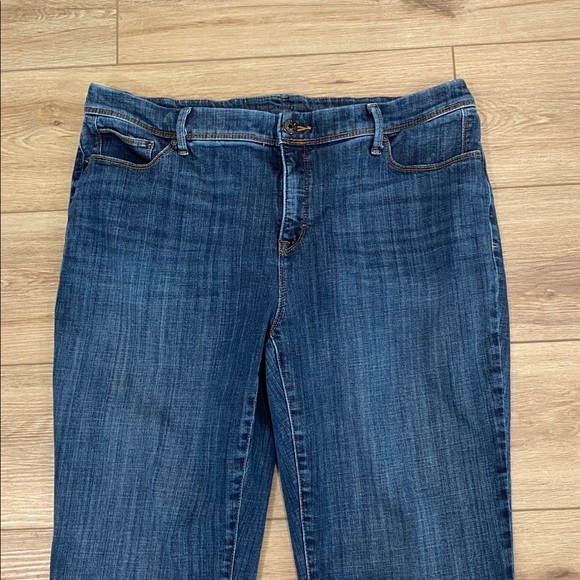 Chico’s So Slimming Girlfriend Crop Jeans Sz 14 - Picture 2 of 5